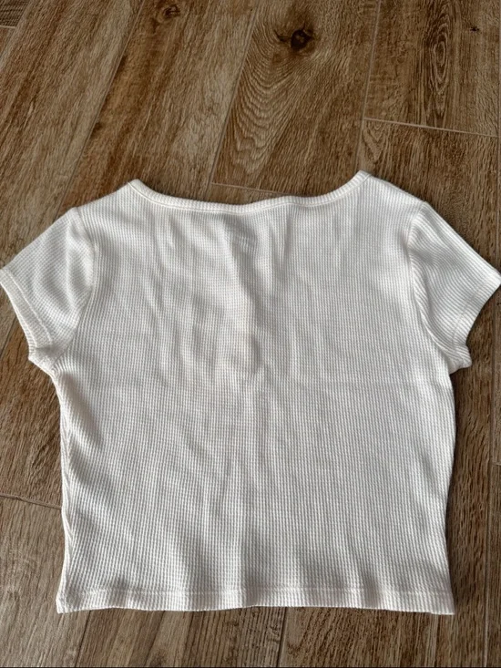 PacSun Cream Ribbed Henley Crop - Picture 3 of 4